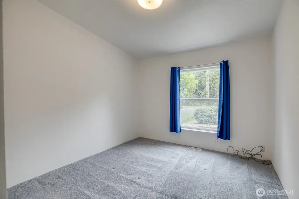 636 Chenois Avenue NE Ocean Shores WA 98569