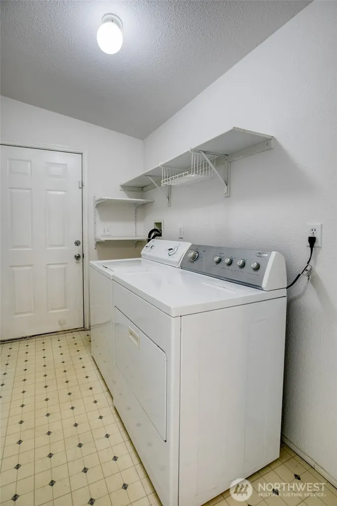 636 Chenois Avenue NE Ocean Shores WA 98569