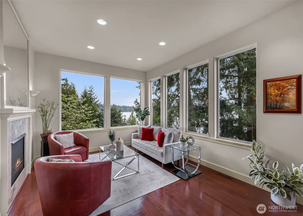 1120 W Lake Sammamish Parkway SE Bellevue WA 98008