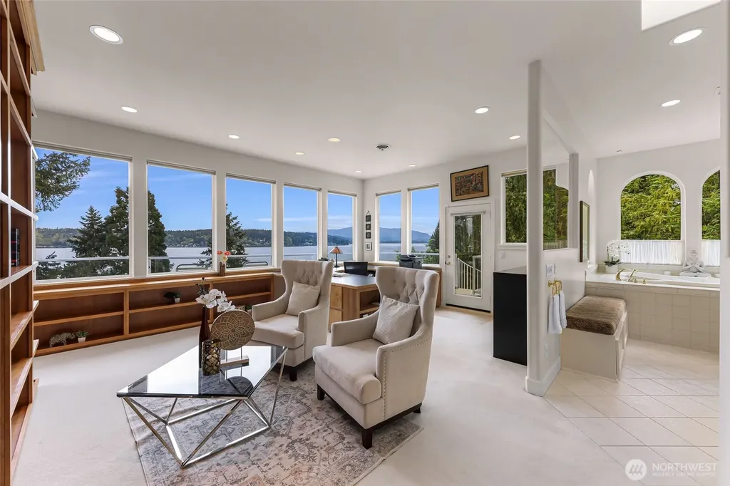 1120 W Lake Sammamish Parkway SE Bellevue WA 98008