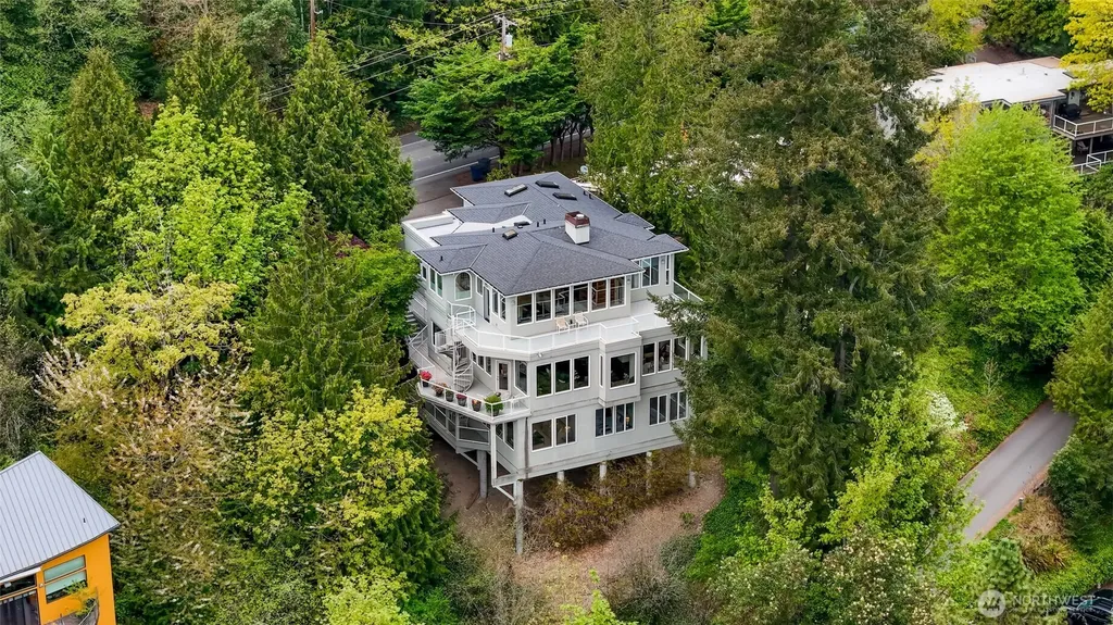 1120 W Lake Sammamish Parkway SE Bellevue WA 98008