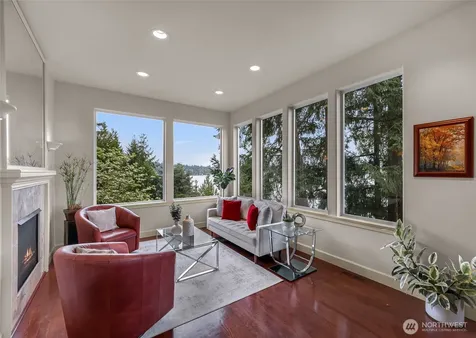 1120 W Lake Sammamish Parkway SE Bellevue WA 98008
