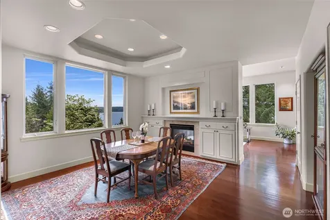 1120 W Lake Sammamish Parkway SE Bellevue WA 98008
