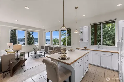 1120 W Lake Sammamish Parkway SE Bellevue WA 98008