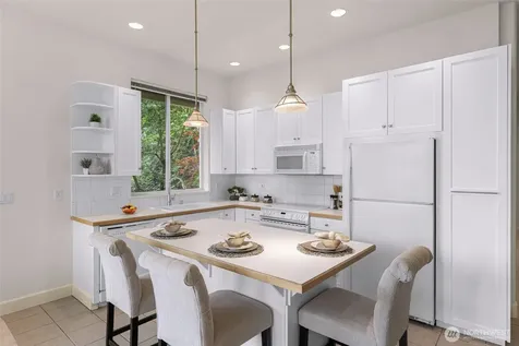 1120 W Lake Sammamish Parkway SE Bellevue WA 98008