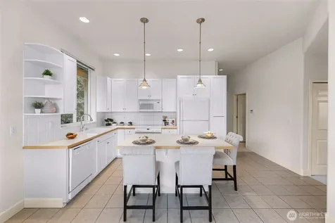 1120 W Lake Sammamish Parkway SE Bellevue WA 98008