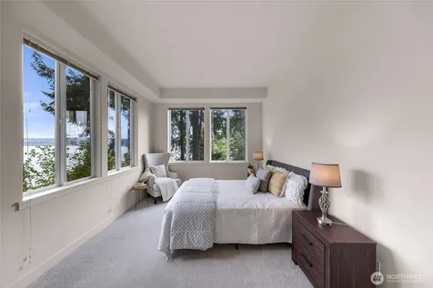 1120 W Lake Sammamish Parkway SE Bellevue WA 98008