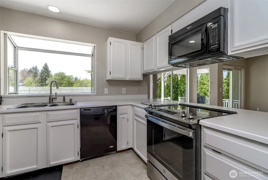 305 Jewell Enumclaw WA 98022