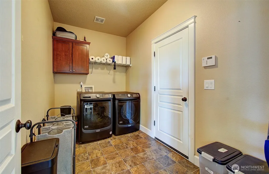 15202 NE 102nd Way Vancouver WA 98685