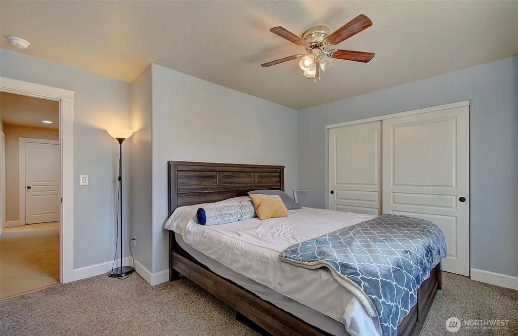 15202 NE 102nd Way Vancouver WA 98685