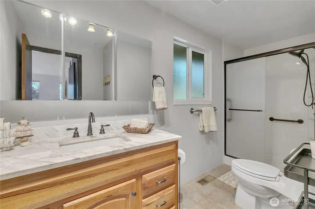 32544 24th Avenue SW Federal Way WA 98023