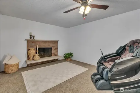 32544 24th Avenue SW Federal Way WA 98023