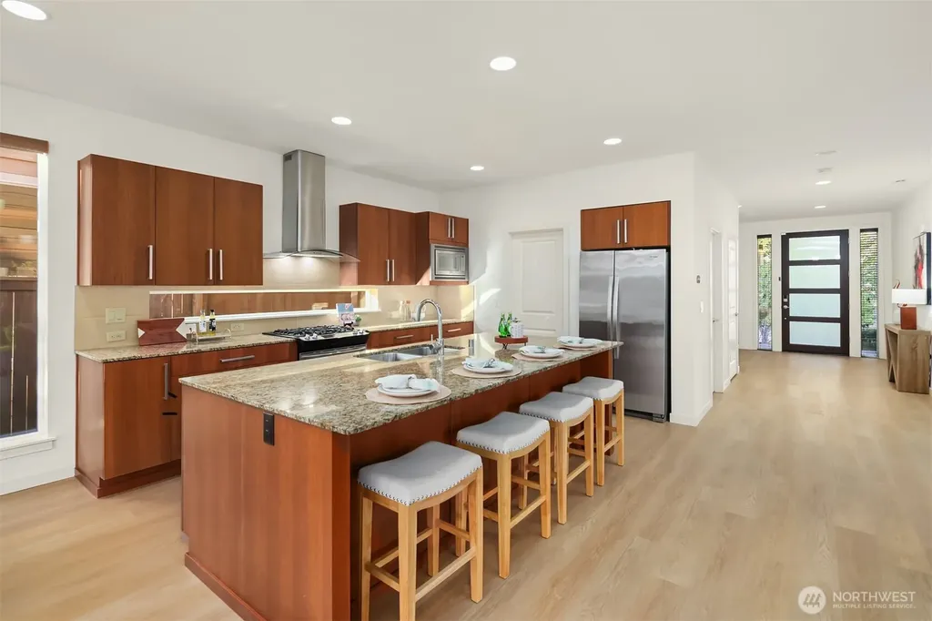 33827 56th Place S Auburn WA 98001
