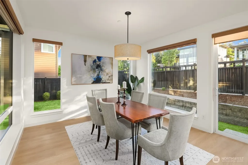 33827 56th Place S Auburn WA 98001