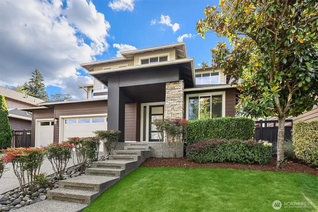33827 56th Place S Auburn WA 98001