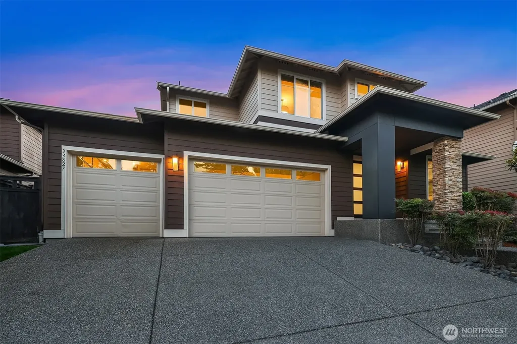 33827 56th Place S Auburn WA 98001
