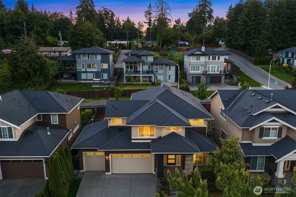 33827 56th Place S Auburn WA 98001