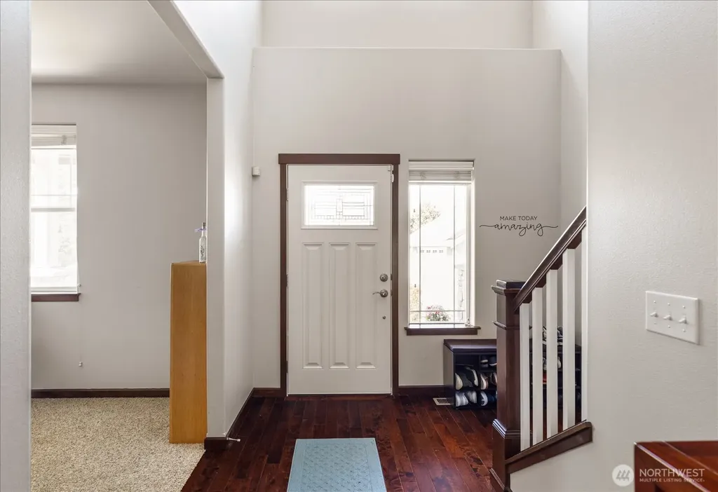 2837 SW Fairway Point Drive Oak Harbor WA 98277