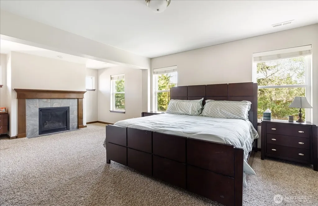 2837 SW Fairway Point Drive Oak Harbor WA 98277