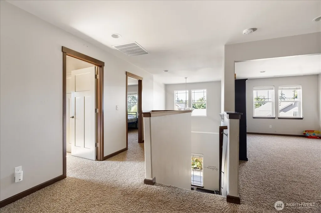 2837 SW Fairway Point Drive Oak Harbor WA 98277
