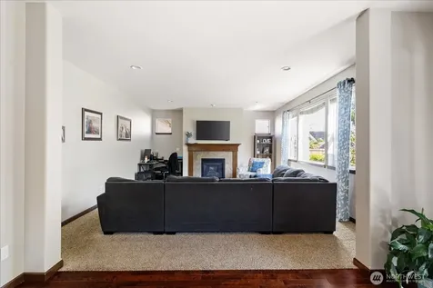 2837 SW Fairway Point Drive Oak Harbor WA 98277