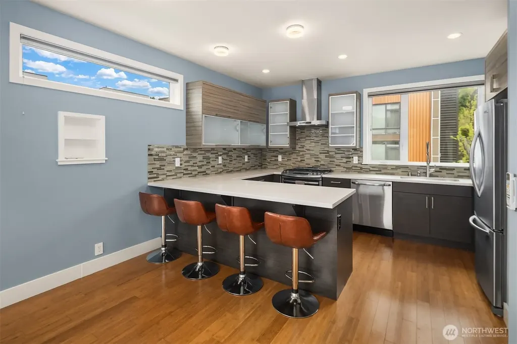 1761 20th Avenue S Seattle WA 98144