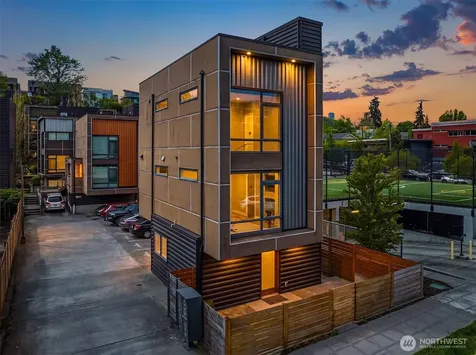 1761 20th Avenue S Seattle WA 98144