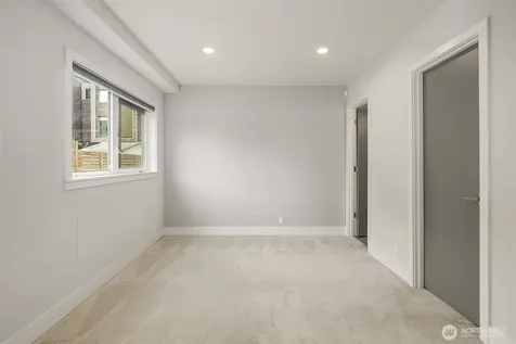 1761 20th Avenue S Seattle WA 98144