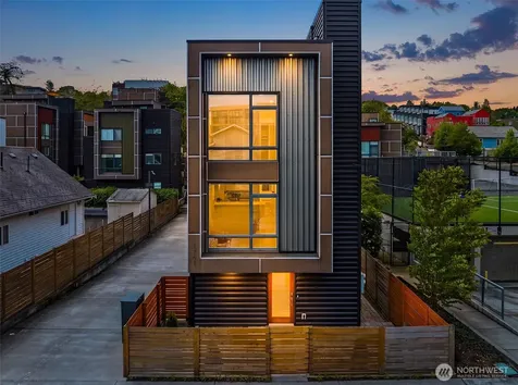 1761 20th Avenue S Seattle WA 98144