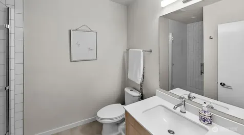 9266 50th Avenue S Seattle WA 98118