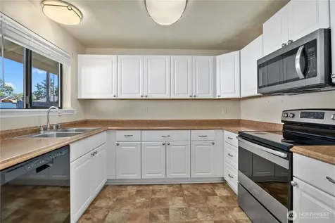 4051 S 38th Street Tacoma WA 98409