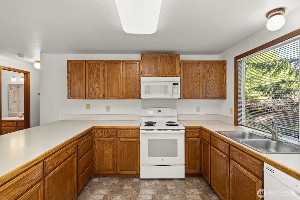 2896 Fortner Drive SW Tumwater WA 98512