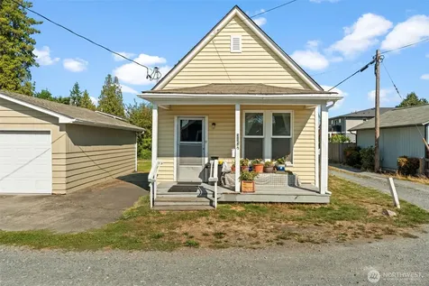 343 4th Street SE Puyallup WA 98372