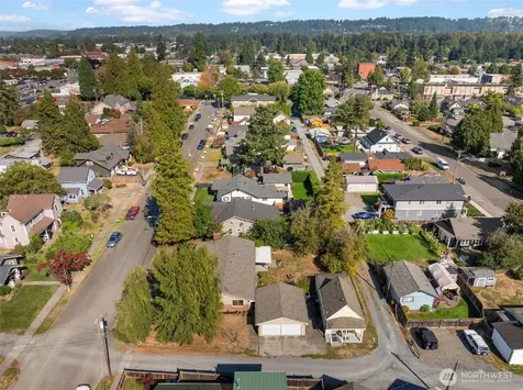 343 4th Street SE Puyallup WA 98372