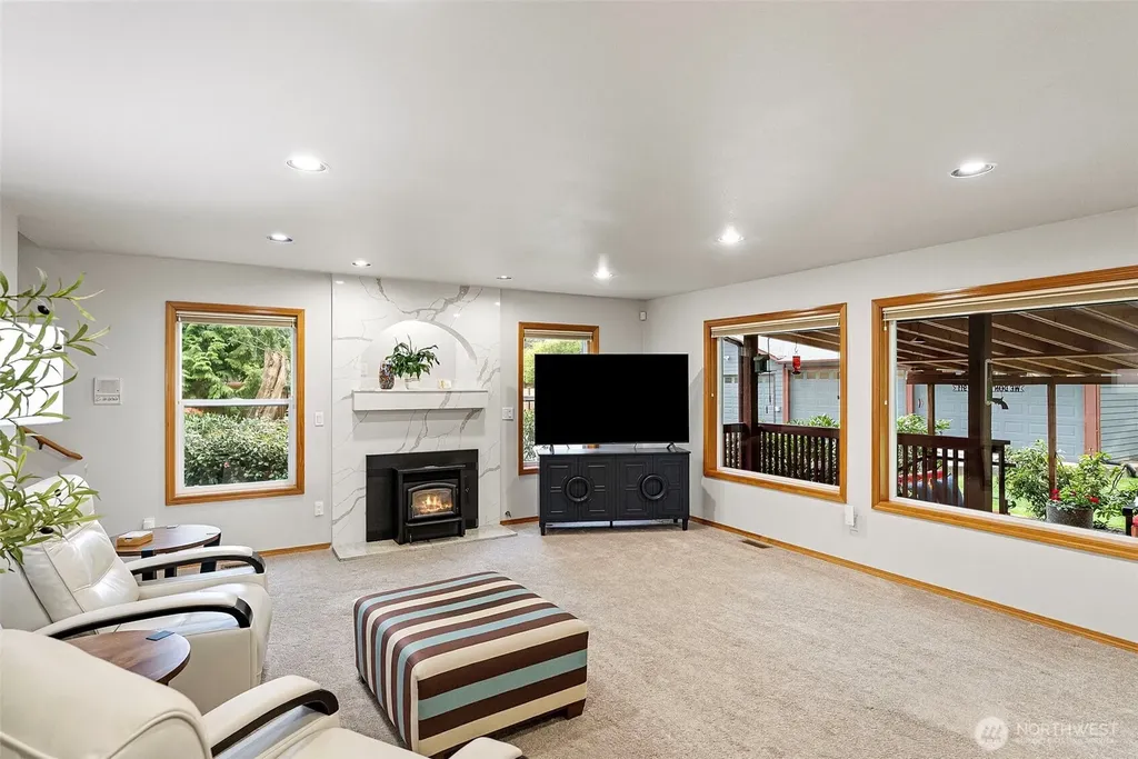 2121 90th Street E Tacoma WA 98445