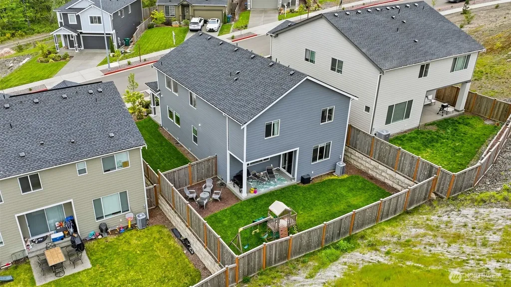 1227 Baker Heights Loop Bremerton WA 98312