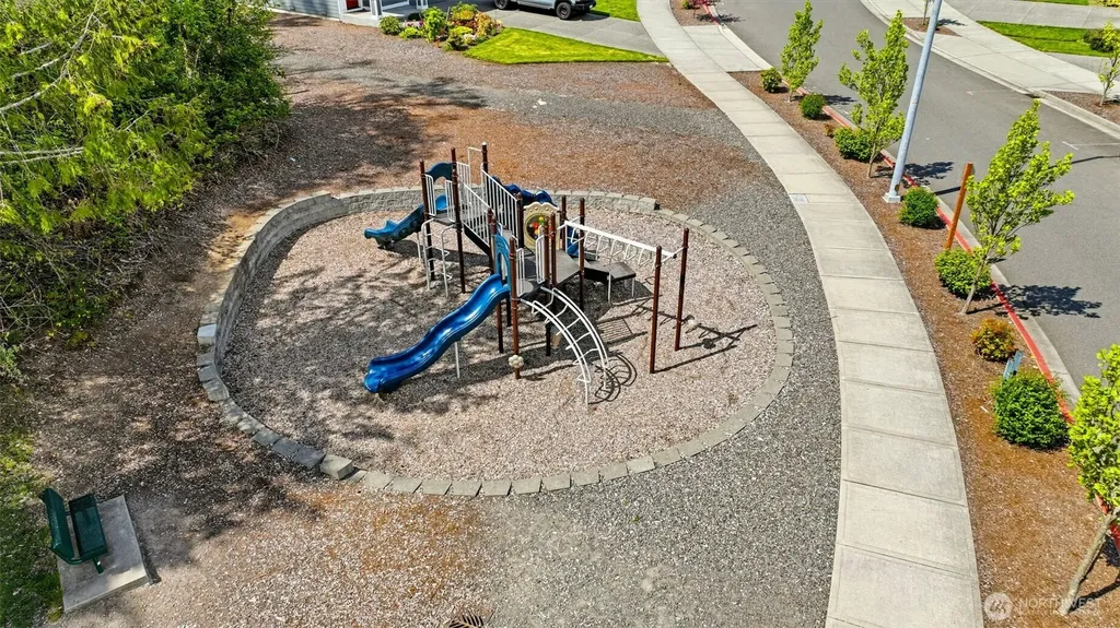 1227 Baker Heights Loop Bremerton WA 98312