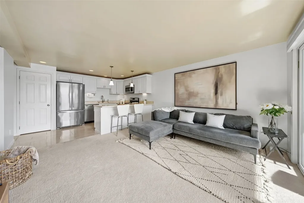 65 Kirkland Avenue Kirkland WA 98033