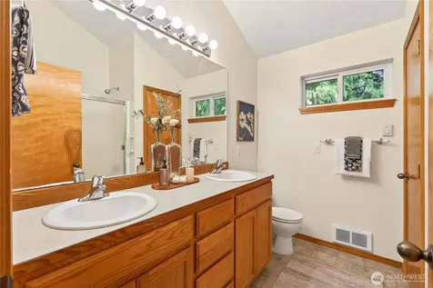 23933 SE 238th Street Maple Valley WA 98038