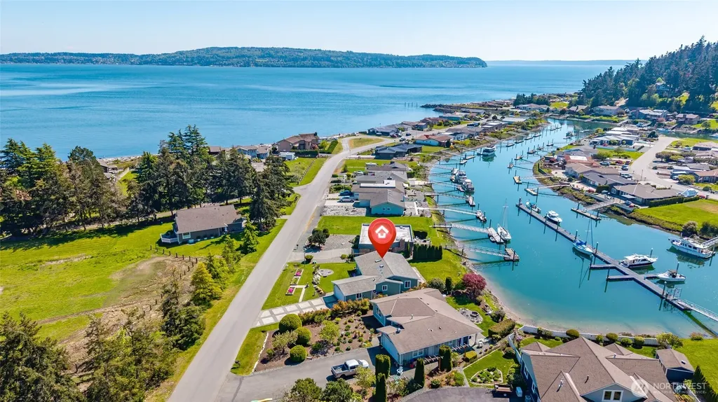 2241 Mariner Beach Drive Oak Harbor WA 98277