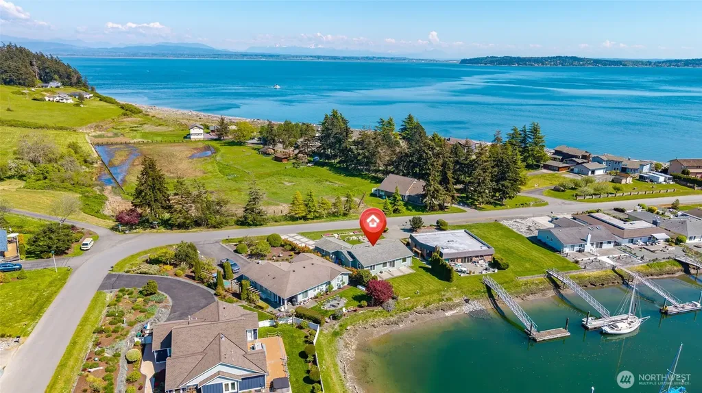 2241 Mariner Beach Drive Oak Harbor WA 98277