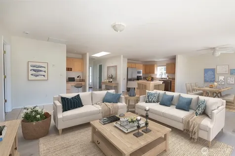 2241 Mariner Beach Drive Oak Harbor WA 98277