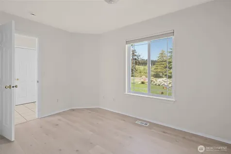 2241 Mariner Beach Drive Oak Harbor WA 98277