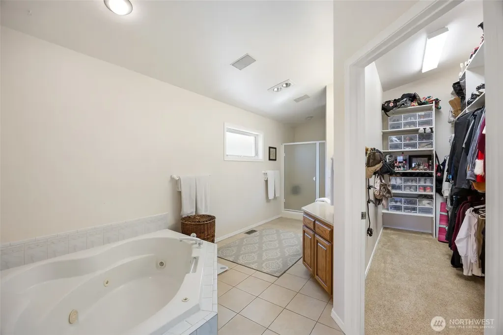 927 Easy Street NE Moses Lake WA 98837