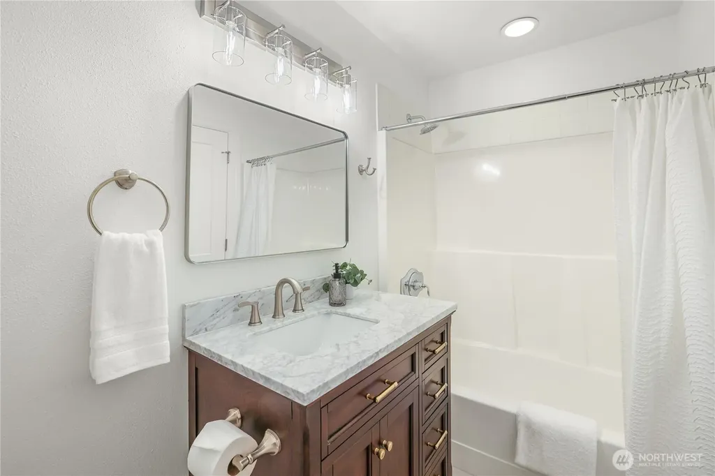 31012 36th Avenue SW Federal Way WA 98023