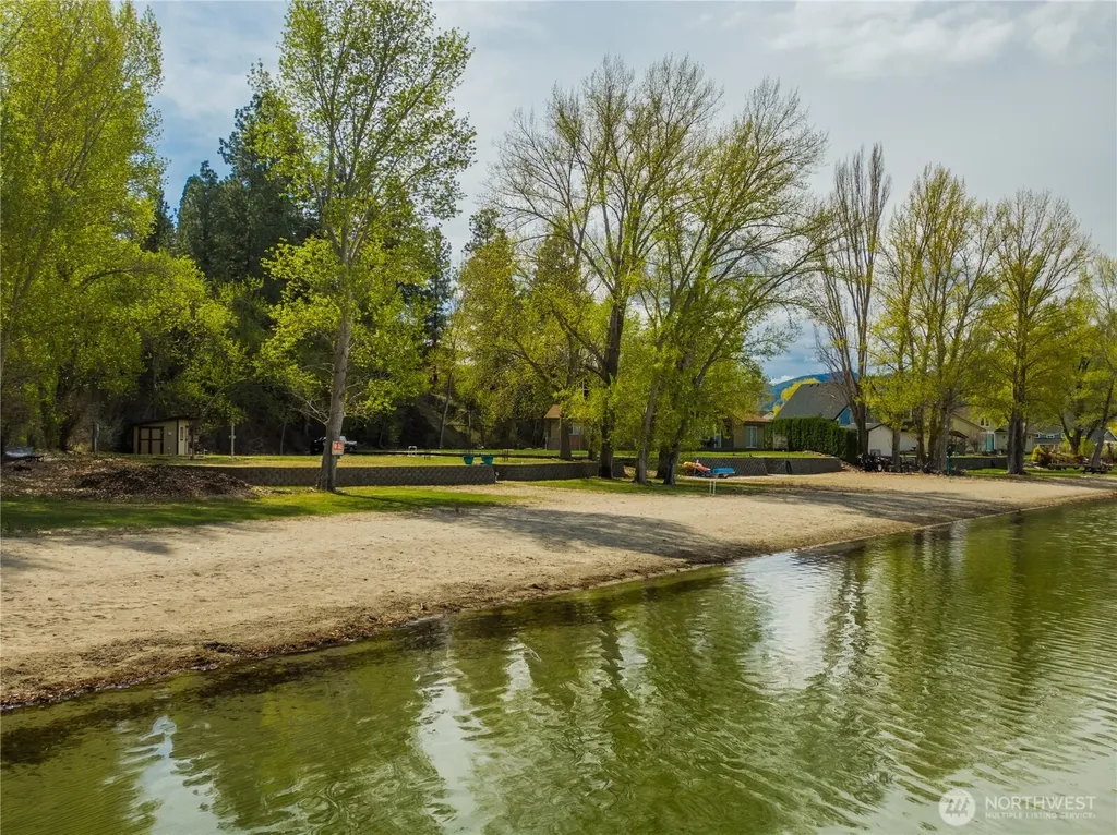 41 Champerty Road Oroville WA 98844