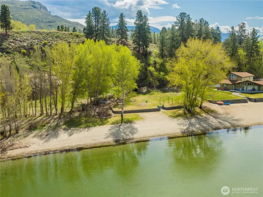 41 Champerty Road Oroville WA 98844