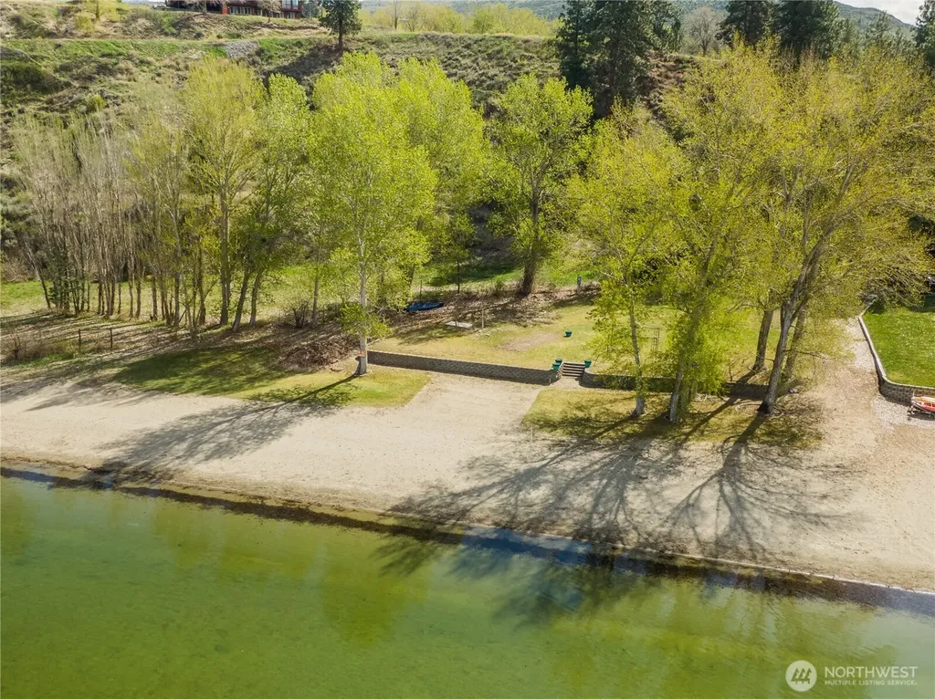 41 Champerty Road Oroville WA 98844