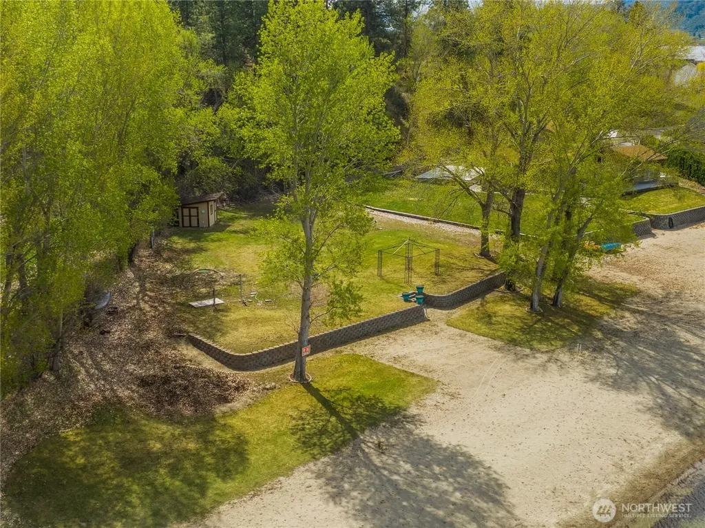 41 Champerty Road Oroville WA 98844