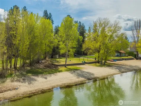 41 Champerty Road Oroville WA 98844